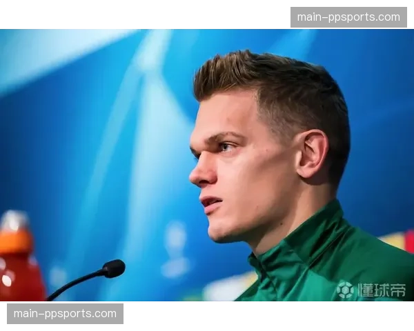 弗赖堡老将金特尔宣布赛季末退役，被誉为“战术适应性最强的后卫”